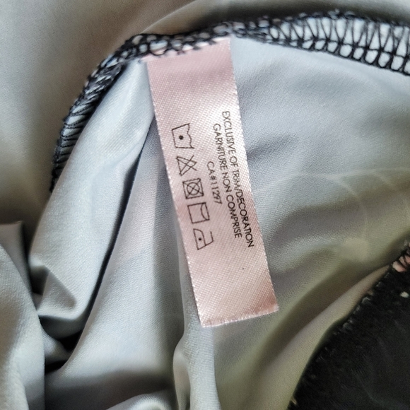 LA Vie En Rose Floral Soft Sleepwear Pajama Size XS in Black - Picture 10 of 10